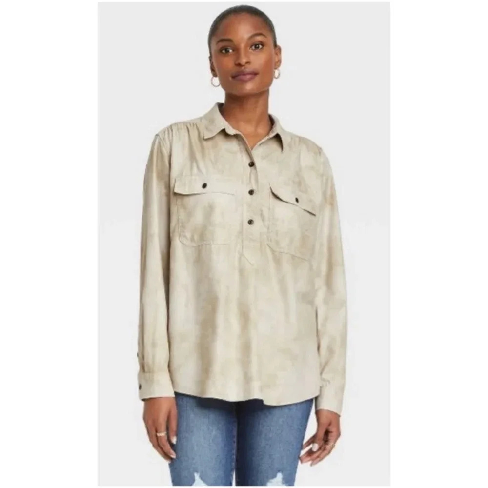 Universal Thread Ladies half button front long sleeve XL